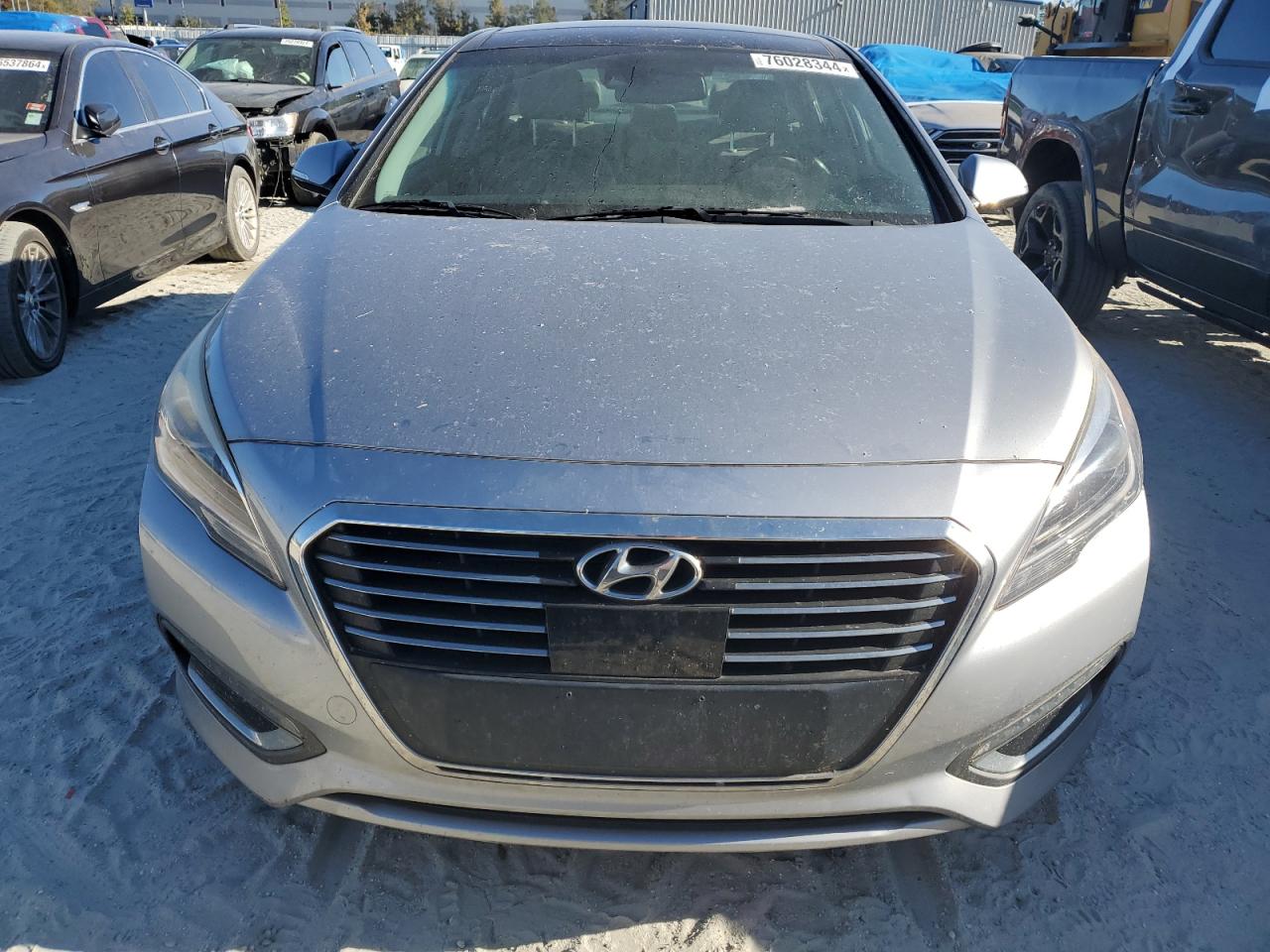 2016 Hyundai Sonata VIN KMHE34L15GA009303 Copart auction photo, water/flood damage thumbnail 5