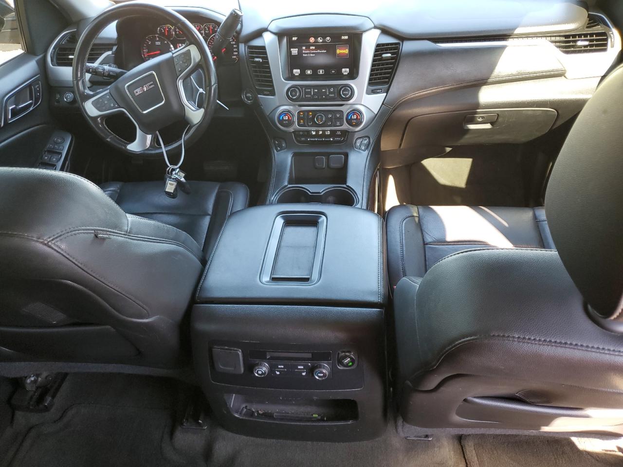 2015 GMC Yukon VIN 1GKS2BKC1FR205115 Copart auction photo, side / front end damage thumbnail 8