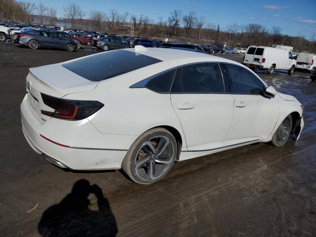 2020 Honda Accord VIN 1HGCV2F56LA015843 Copart auction photo, front end / minor dent/scratches damage thumbnail 3