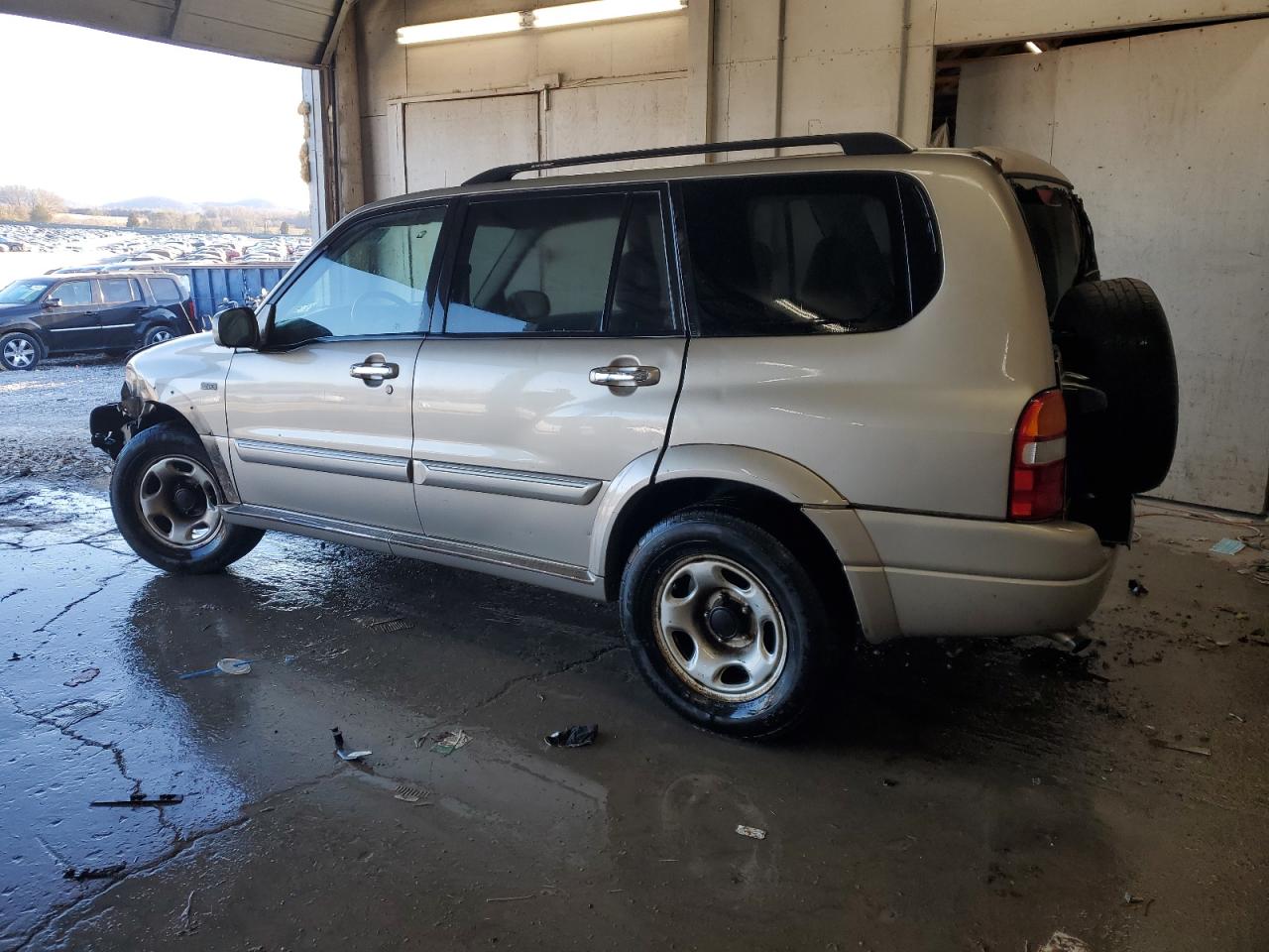 2002 Suzuki XL7 VIN JS3TX92V324121687 Copart auction photo, rear end / all over damage thumbnail 2