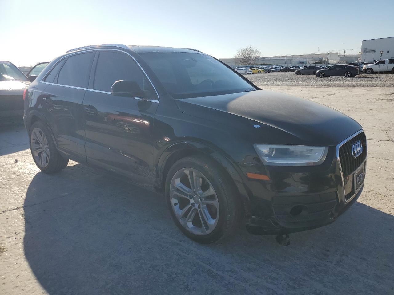 2015 Audi Q3 VIN WA1EFCFS0FR011769 Copart auction photo, front end / minor dent/scratches damage thumbnail 4