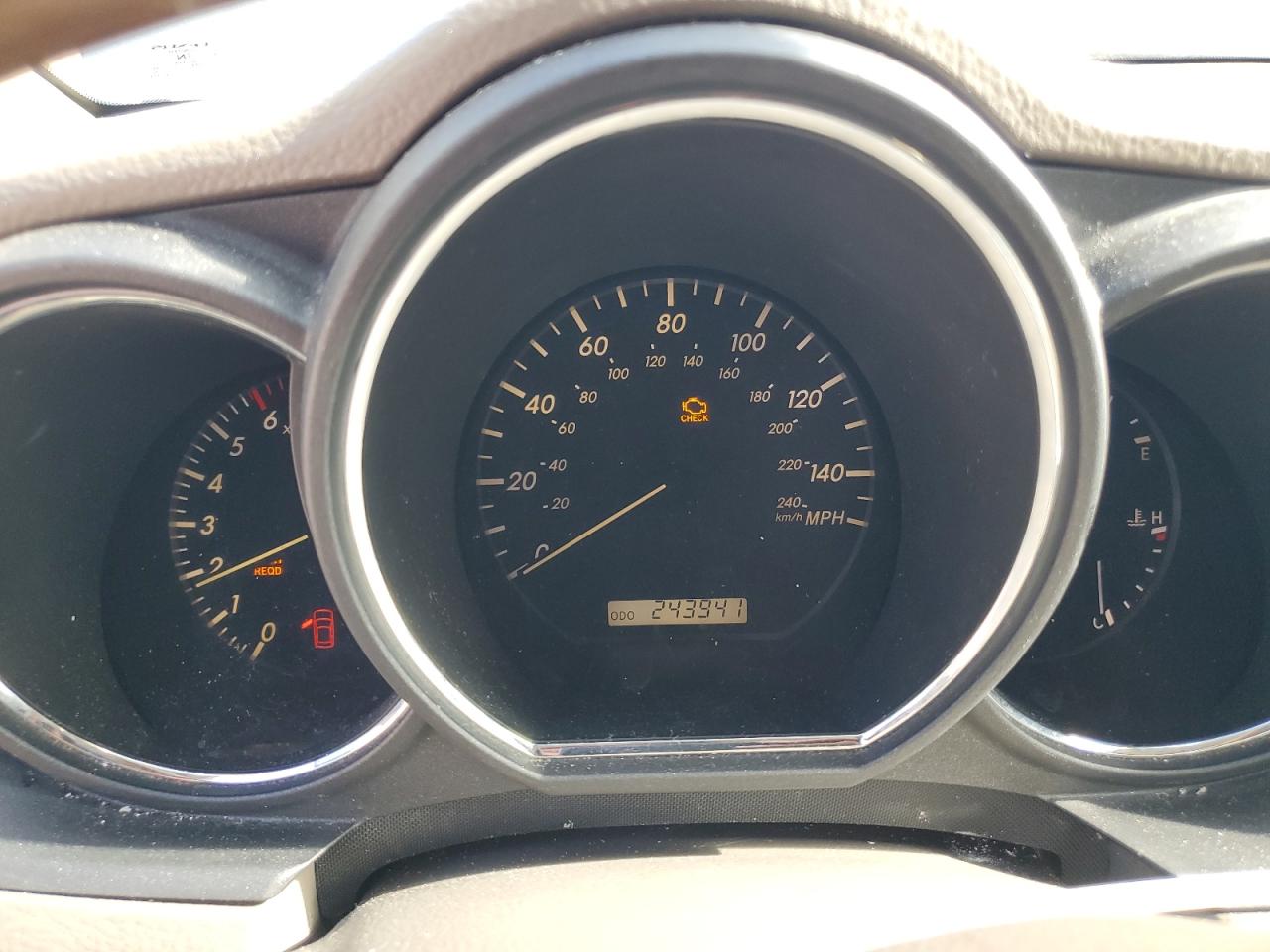 2005 Lexus RX VIN 2T2GA31U05C028582 Copart auction photo, front end / side damage thumbnail 9