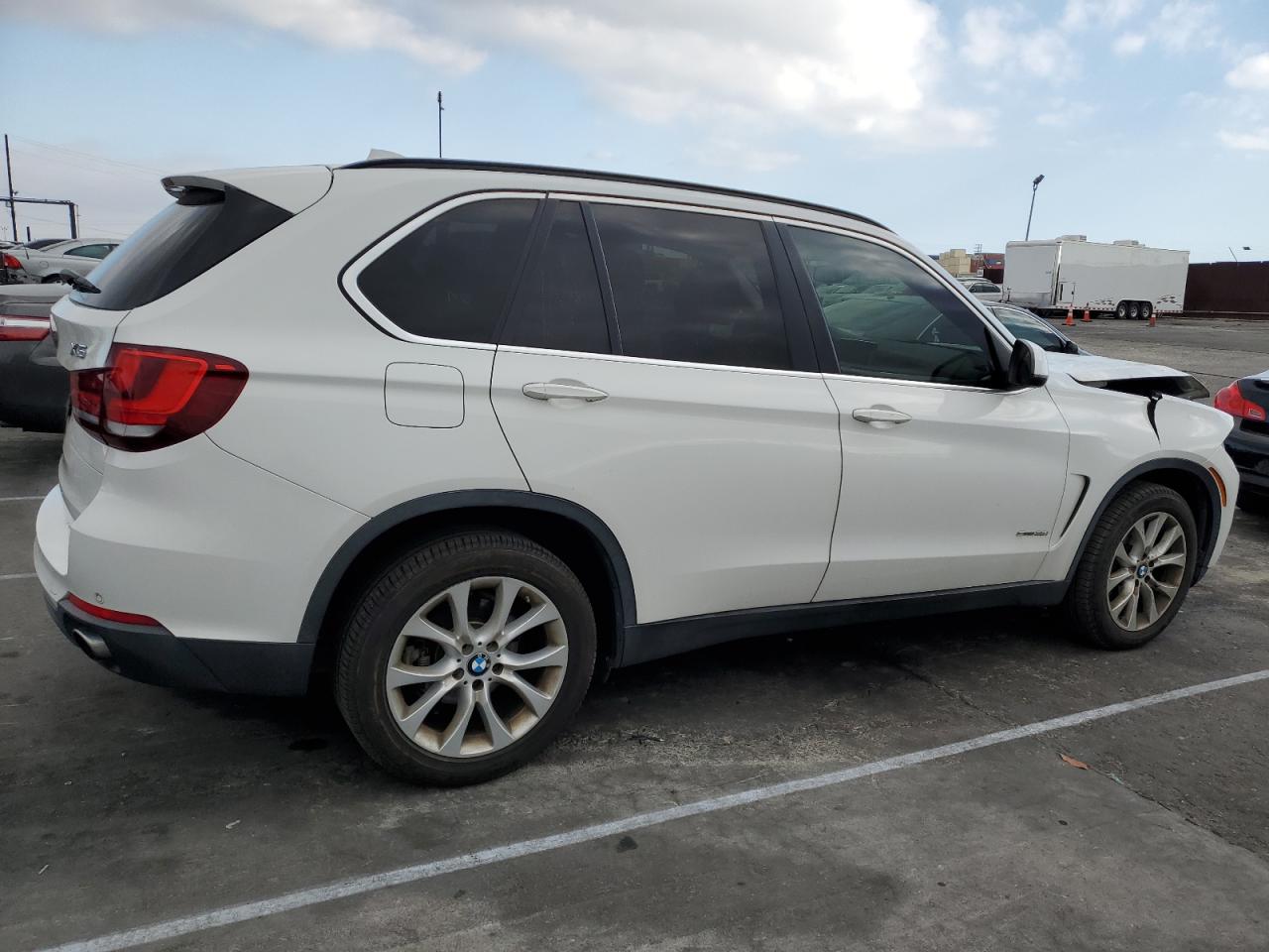 2016 BMW X5 VIN 5UXKR2C53G0H43135 Copart auction photo, front end damage thumbnail 3