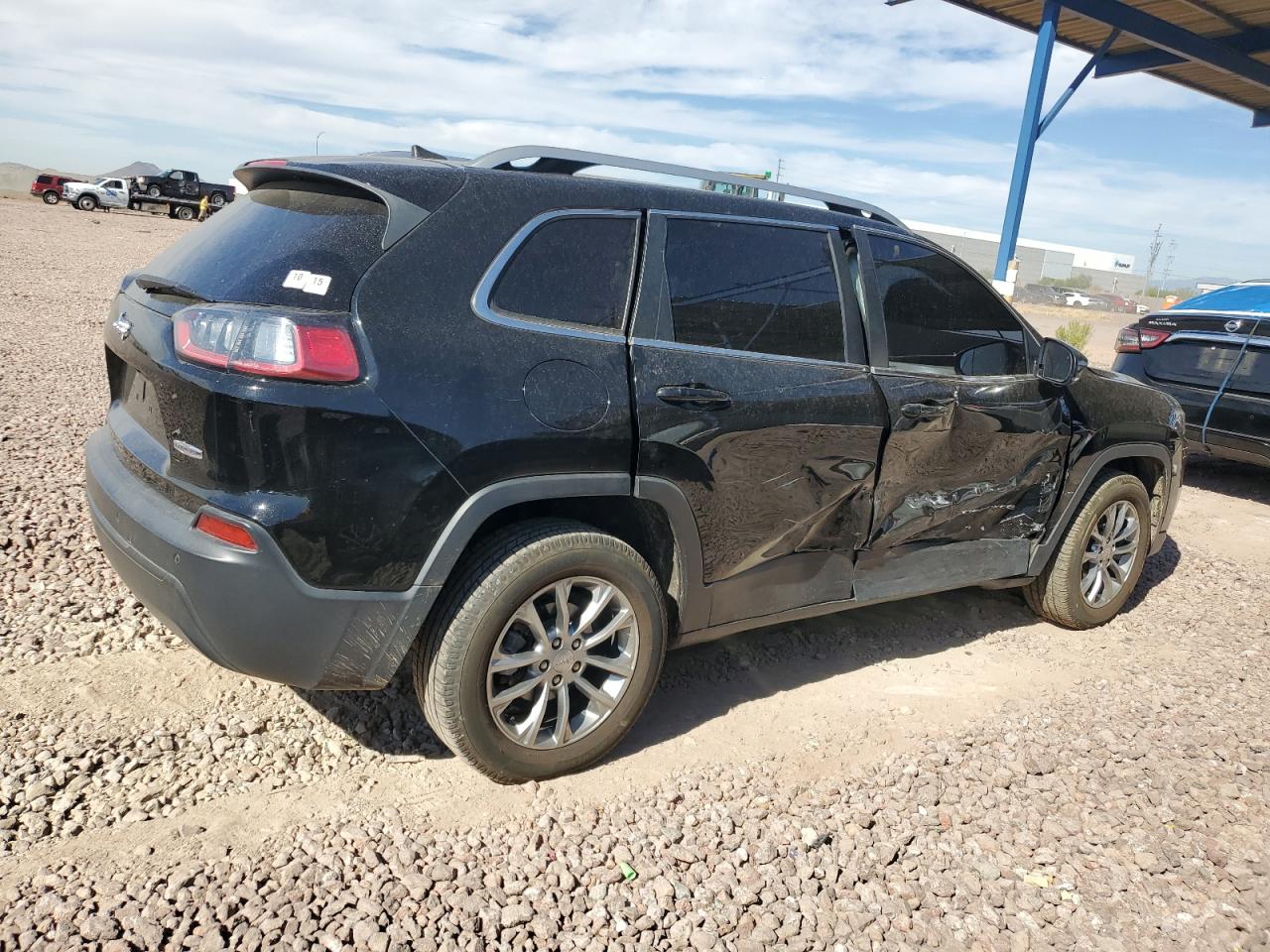 2019 Jeep Grand Cherokee VIN 1C4PJLLB0KD129085 Copart auction photo, front end / side damage thumbnail 3
