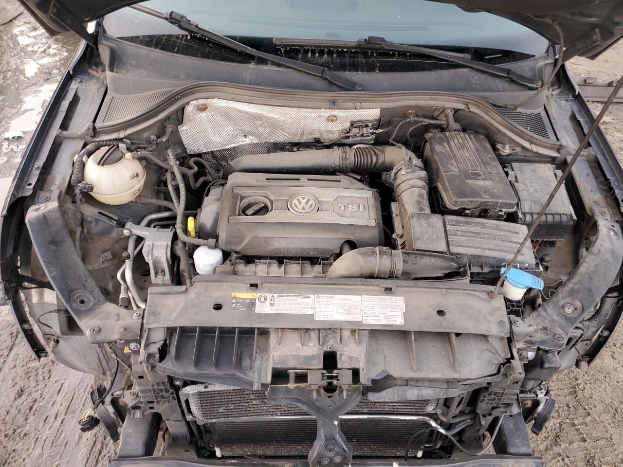 2017 Volkswagen Tiguan VIN WVGBV7AX5HK032842 Copart auction photo, front end / mechanical damage thumbnail 12