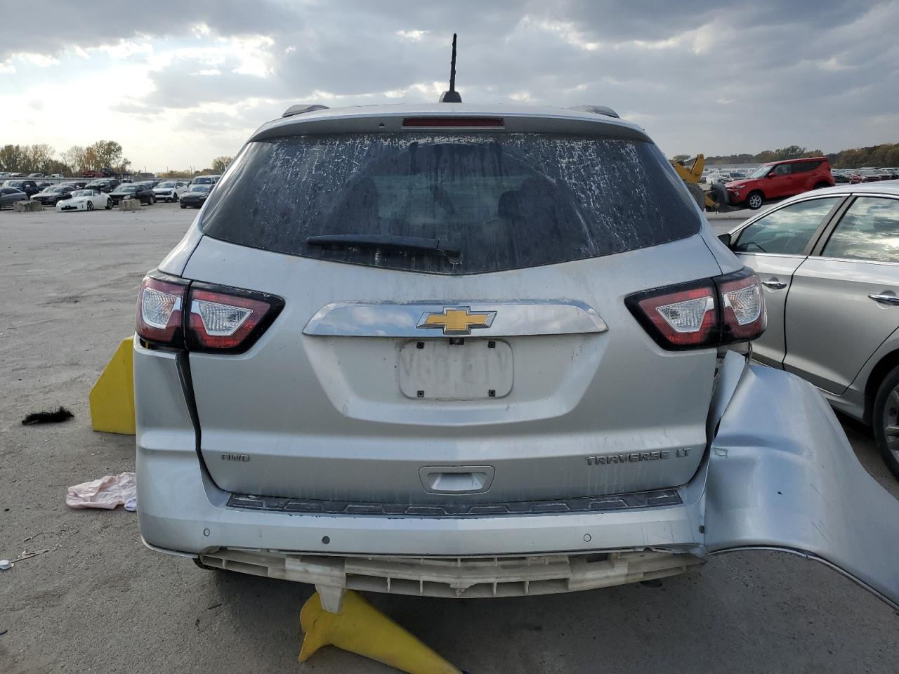 2017 Chevrolet Traverse VIN 1GNKVGKD3HJ289780 Copart auction photo, all over damage thumbnail 6