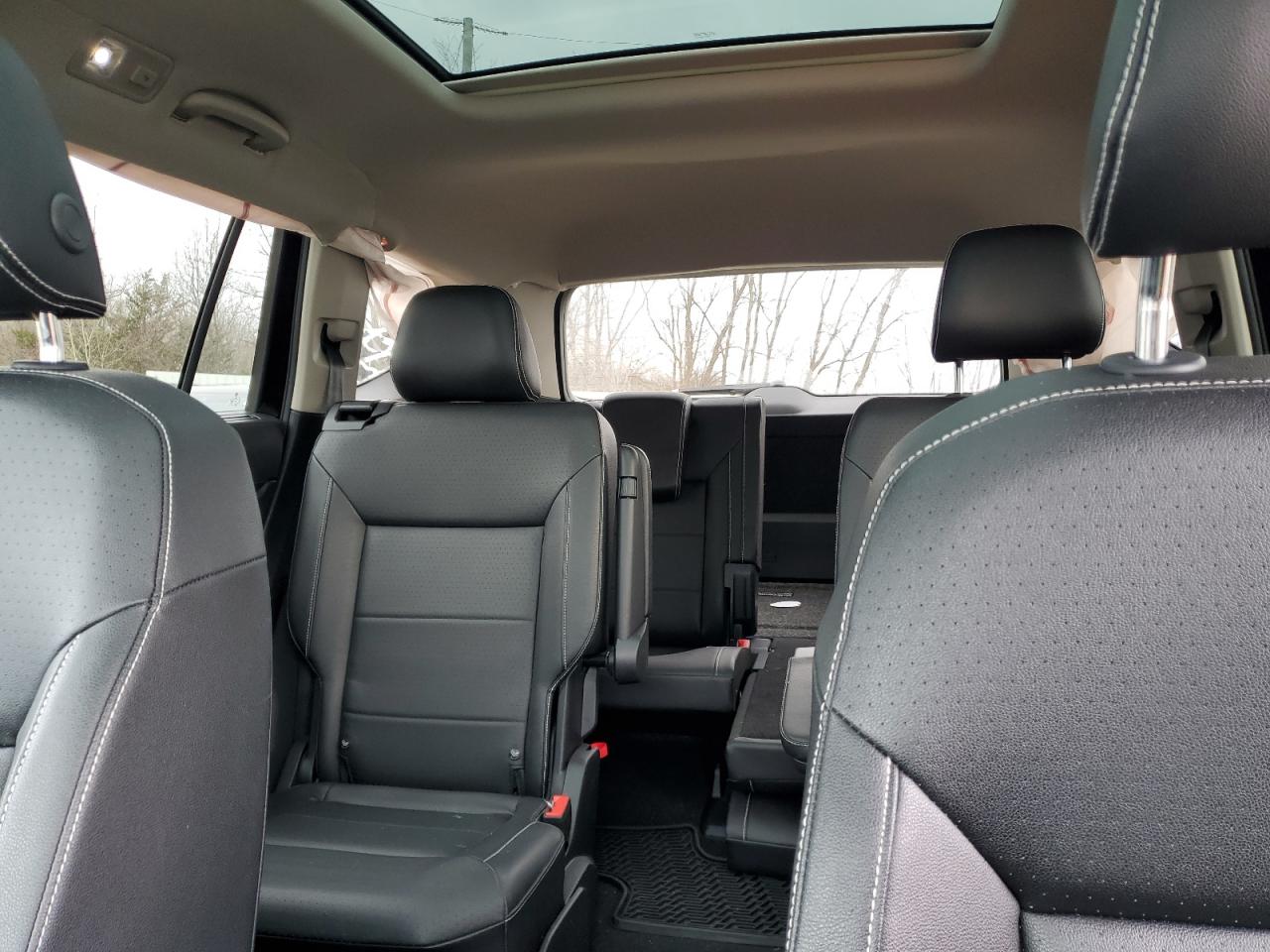 2021 Volkswagen Atlas VIN 1V2RR2CAXMC538365 Copart auction photo, minor dent/scratches damage thumbnail 10