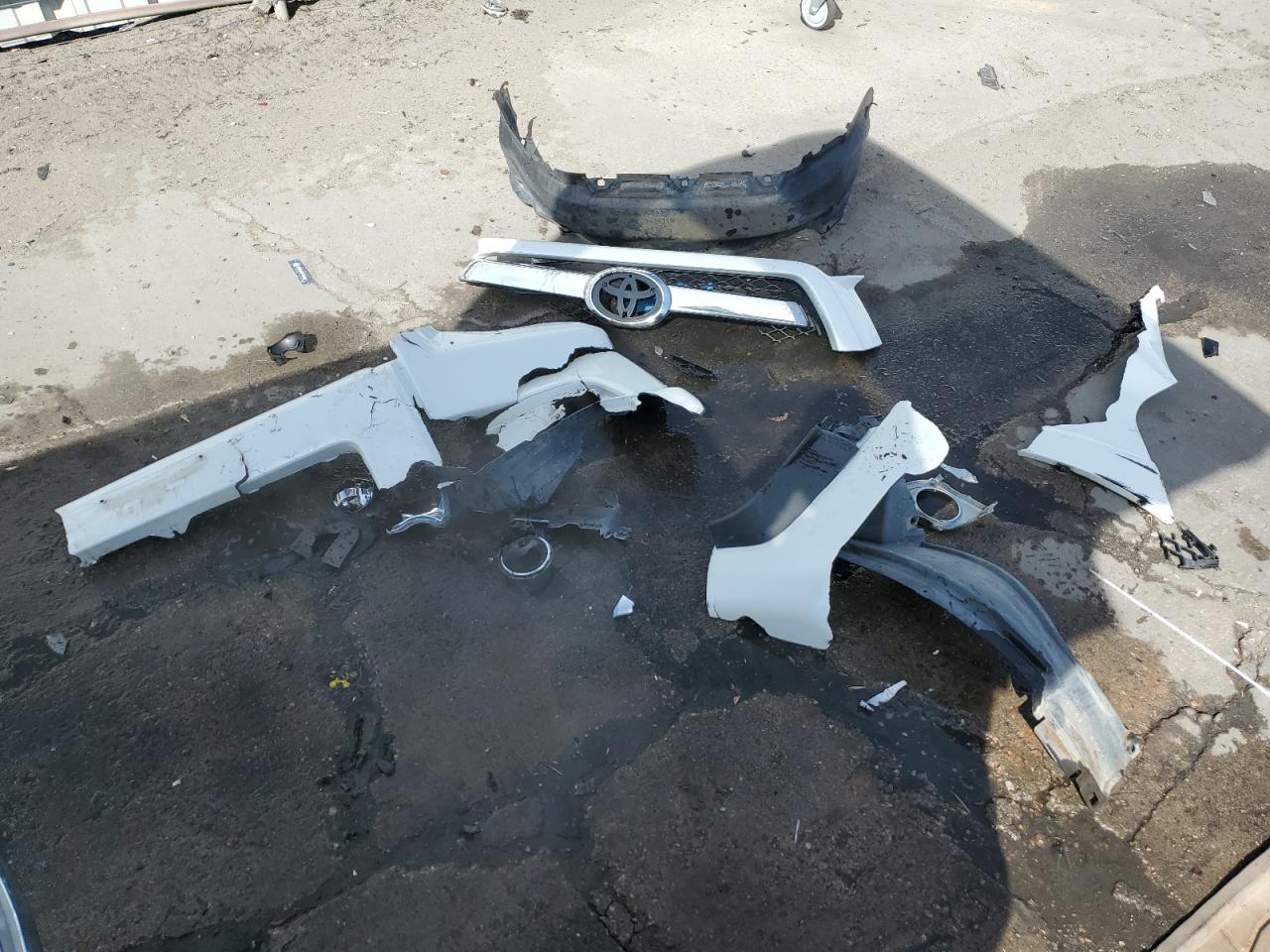 2010 Toyota 4Runner VIN JTEBU5JR5A5011664 Copart auction photo, front end damage thumbnail 13