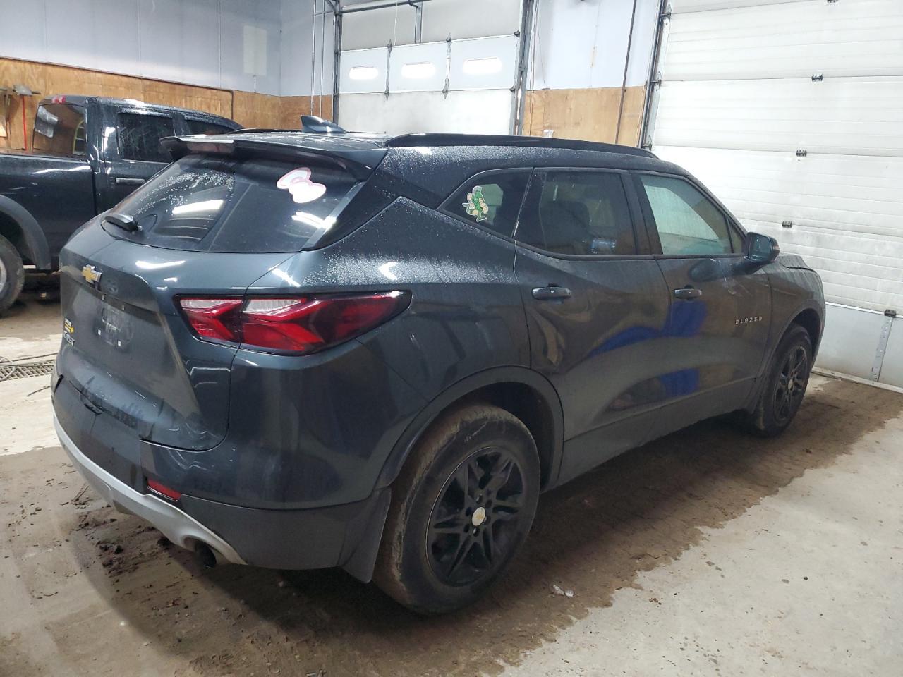 2020 Chevrolet Blazer VIN 3GNKBBRA5LS551541 Copart auction photo, front end / minor dent/scratches damage thumbnail 3