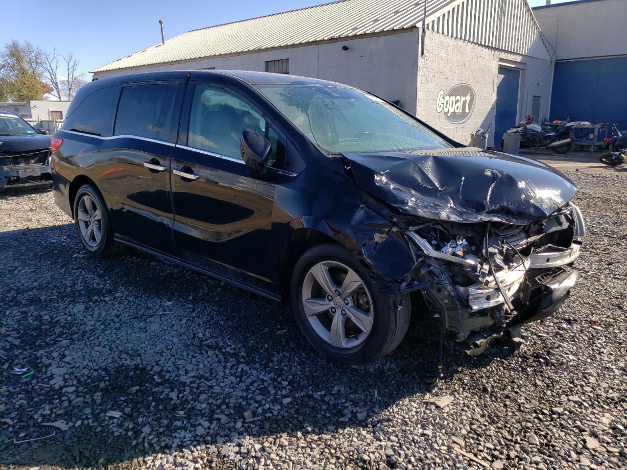 2018 Honda Odyssey VIN 5FNRL6H79JB025615 Copart auction photo, front end / side damage thumbnail 4