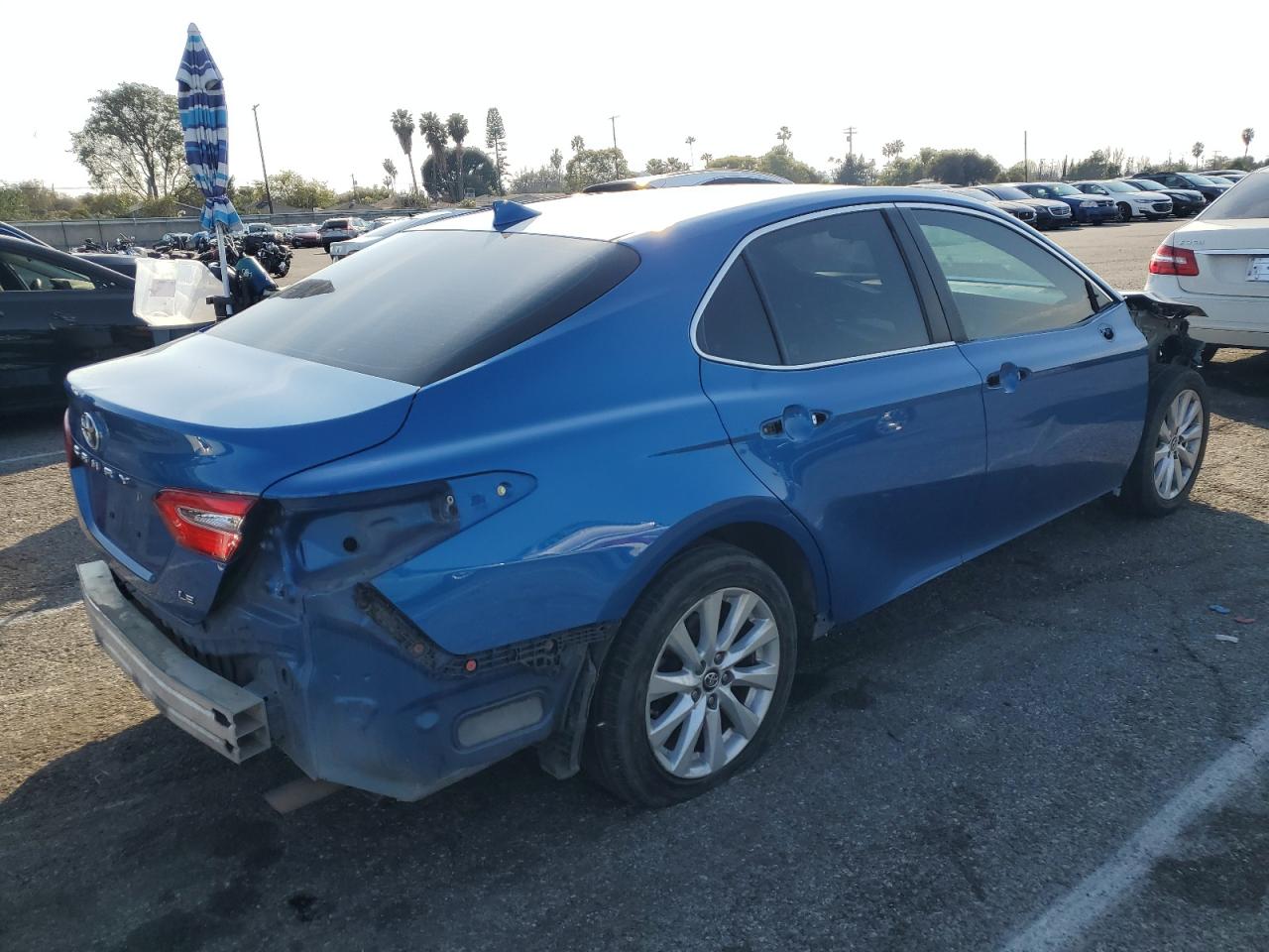 2019 Toyota Camry VIN 4T1B11HK7KU178996 Copart auction photo, front end / rear end damage thumbnail 3