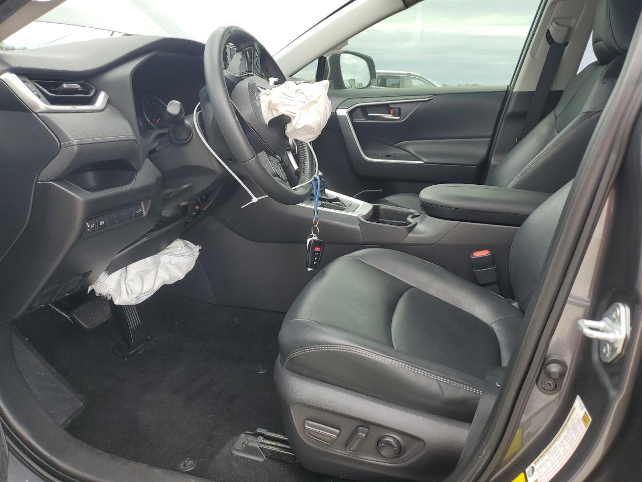 2019 Toyota RAV 4 VIN JTMC1RFV5KD041608 Copart auction photo, front end damage thumbnail 7
