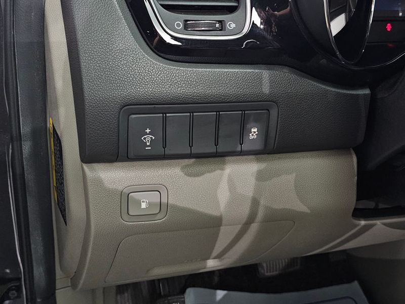2015 KIA Carnival VIN KNAMC81ABGS141576 Encar auction photo thumbnail 13