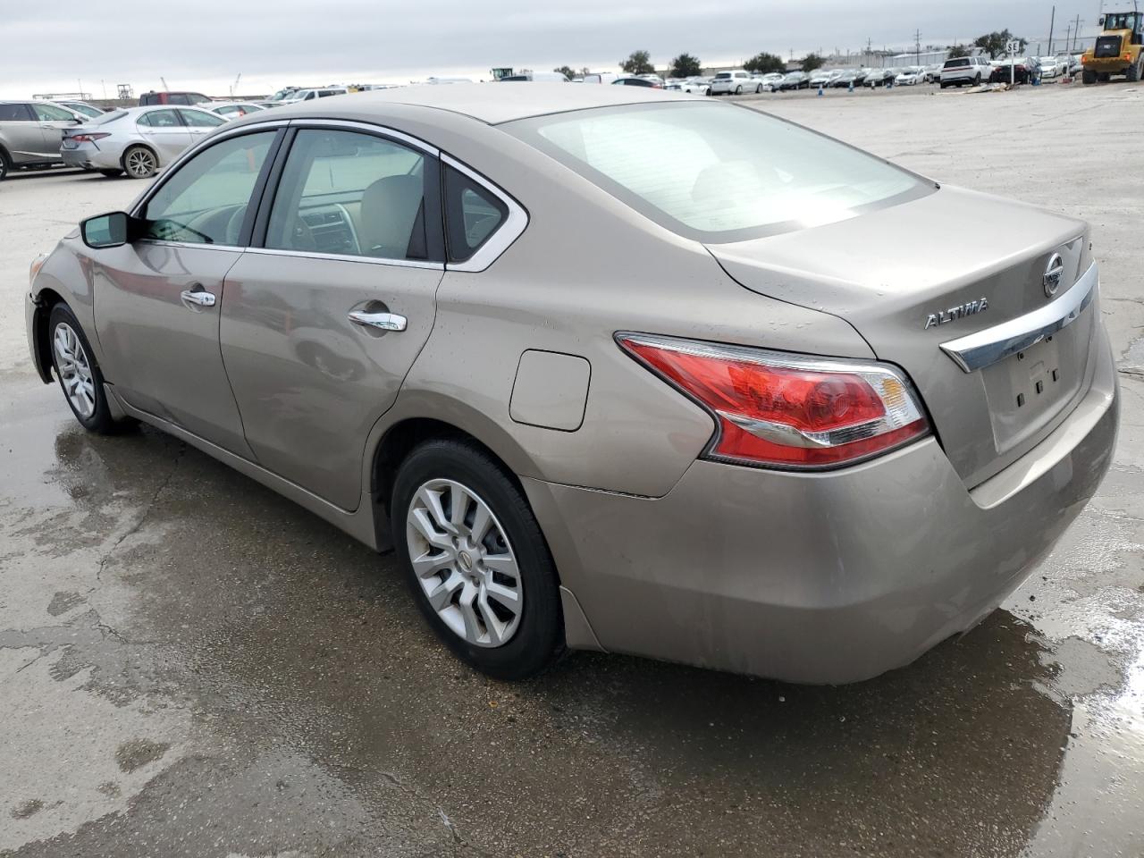 2015 Nissan Altima VIN 1N4AL3AP0FN351212 Copart auction photo, side / front end damage thumbnail 2