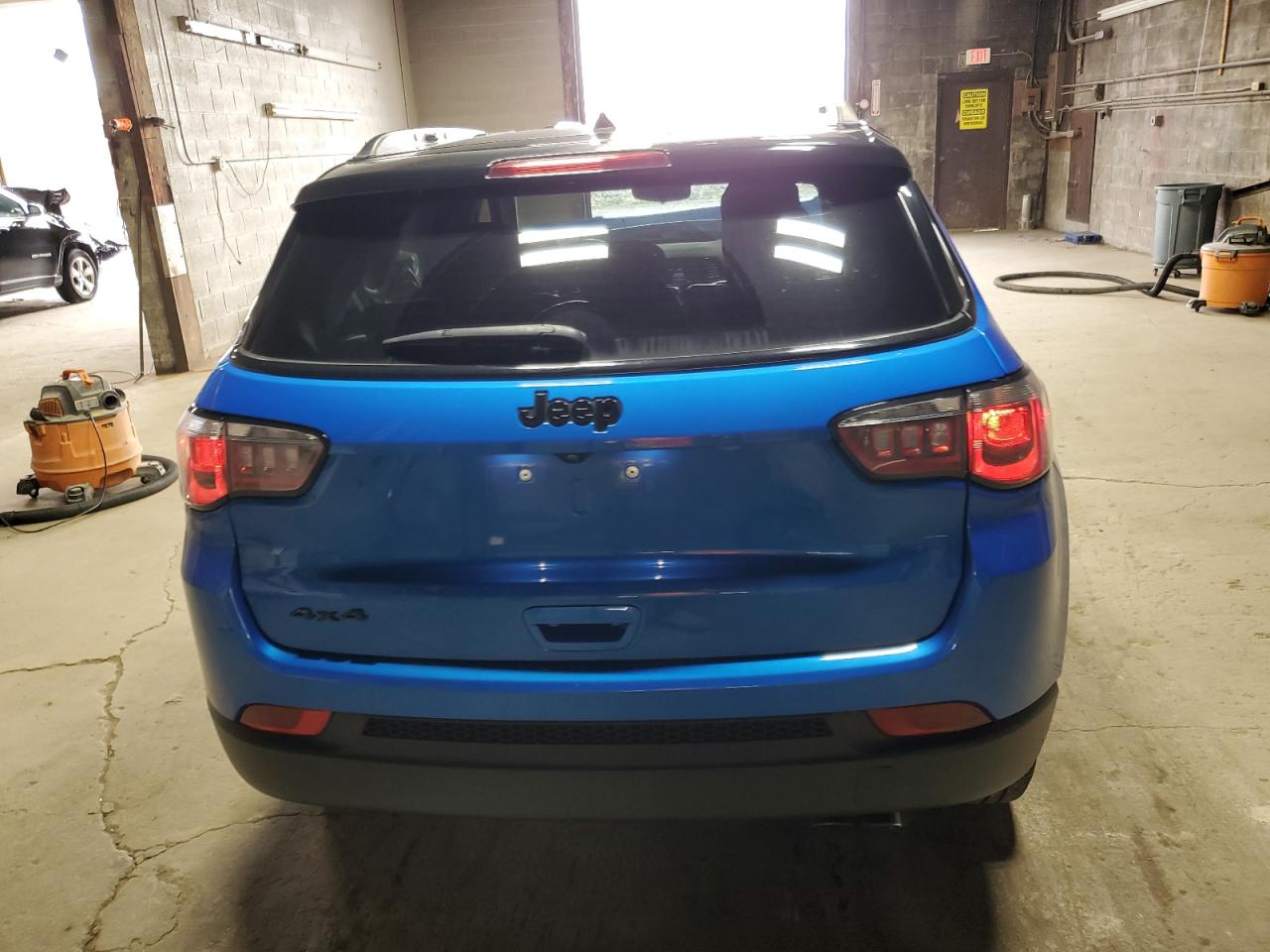 2018 Jeep Compass VIN 3C4NJDBB8JT399818 Copart auction photo, front end damage thumbnail 6