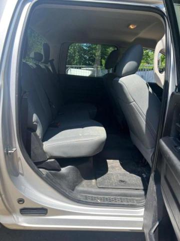 2017 RAM 3500 VIN 3C63RRGJ4HG770576 Copart auction photo, side / minor dent/scratches damage thumbnail 6