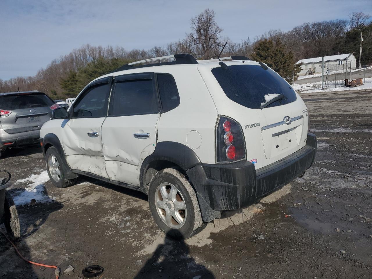 2005 Hyundai Tucson VIN KM8JN72D75U085199 Copart auction photo, side damage thumbnail 2