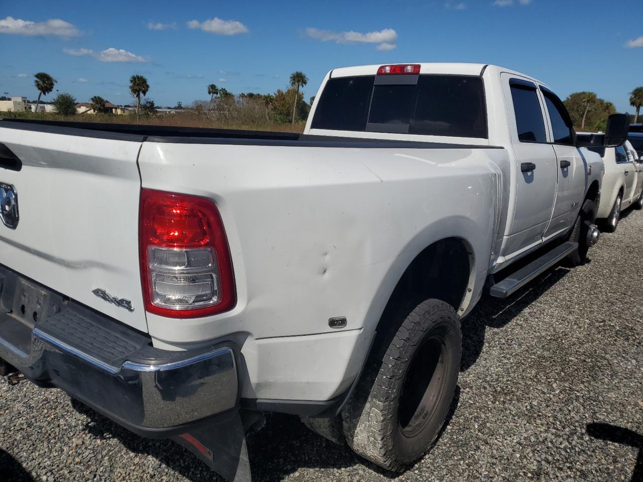 2019 RAM 3500 VIN 3C63RRGL4KG701380 Copart auction photo, water/flood damage thumbnail 3