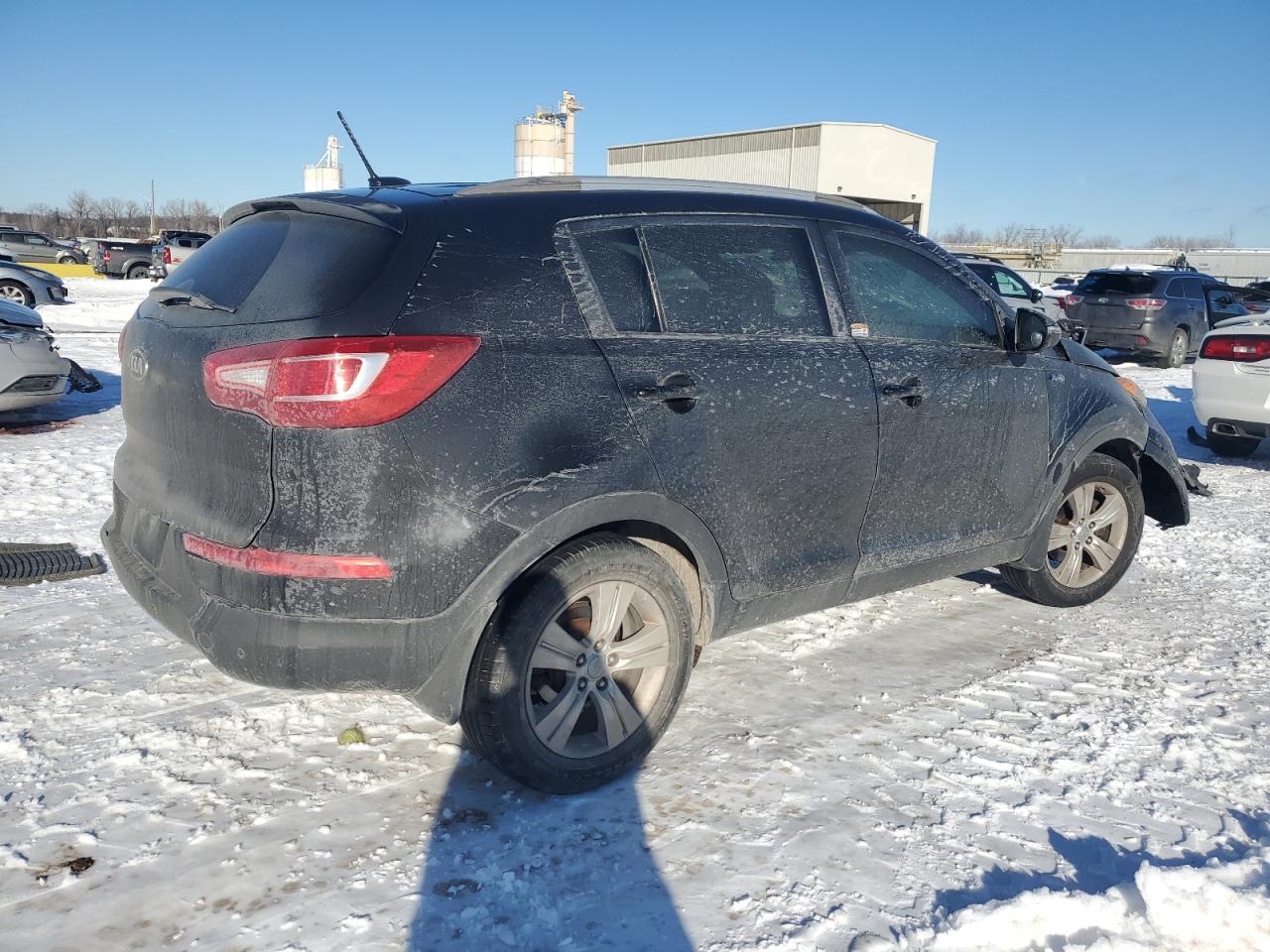 2011 KIA Sportage VIN KNDPBCA23B7083153 Copart auction photo, front end / undercarriage damage thumbnail 3