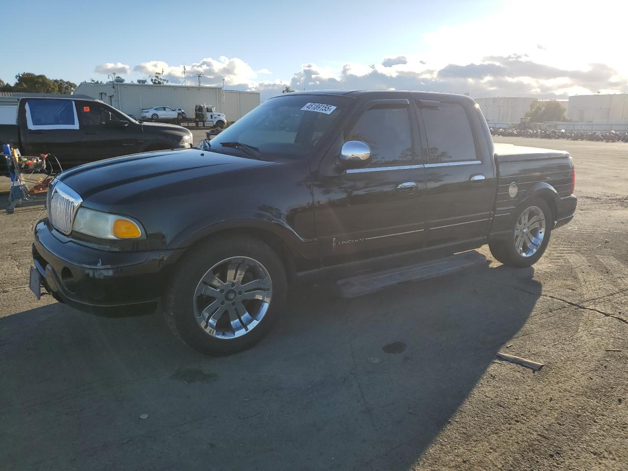 2002 Lincoln Blackwood VIN 5LTEW05A92KJ01239 - Copart auction photo