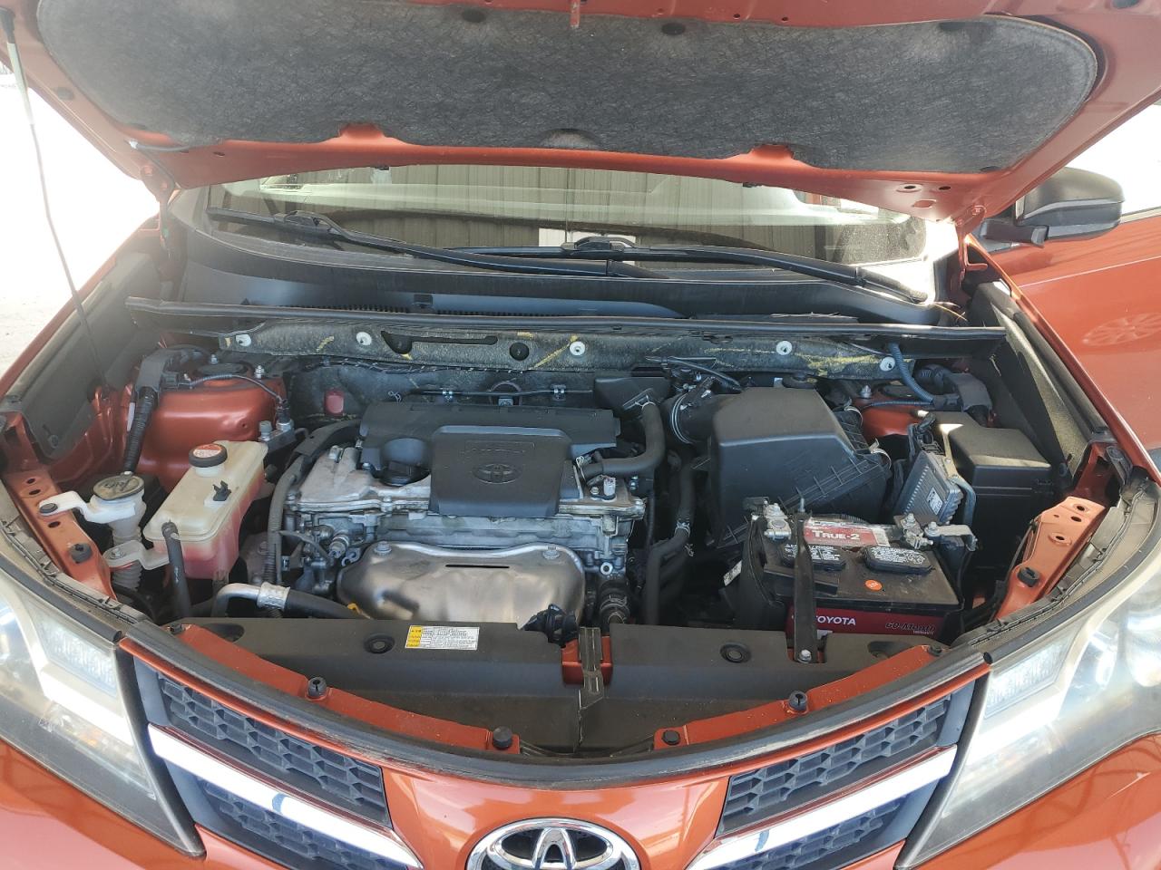2015 Toyota RAV 4 VIN JTMZFREV3FD061729 Copart auction photo, side / front end damage thumbnail 12