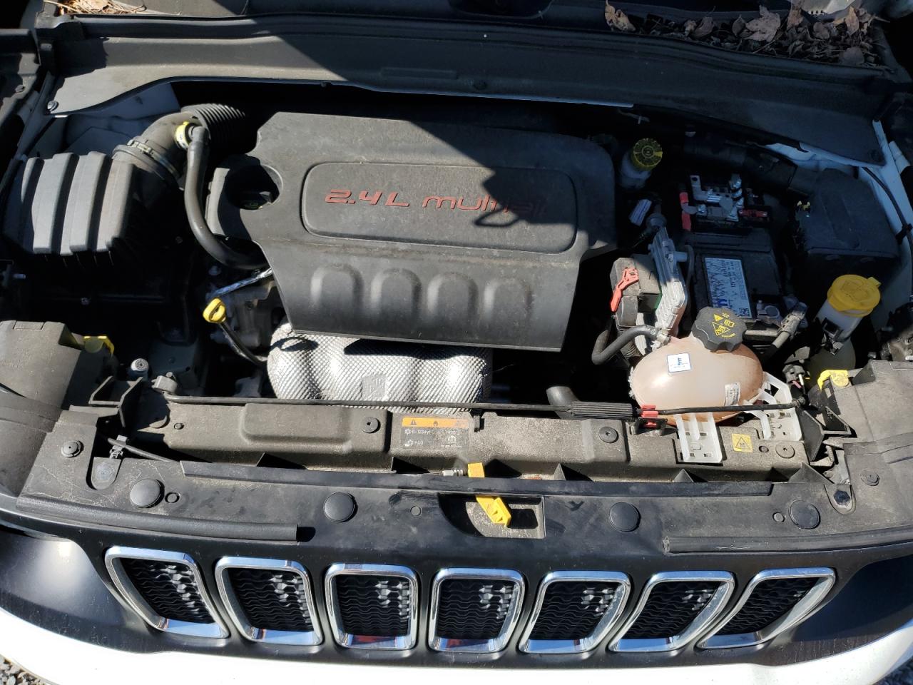 2020 Jeep Renegade VIN ZACNJAAB8LPL00924 Copart auction photo, rear end damage thumbnail 12