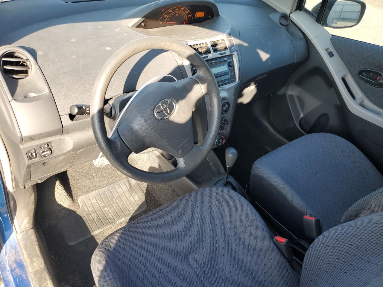 2010 Toyota Yaris VIN JTDJT4K39A5302398 Copart auction photo, front end / minor dent/scratches damage thumbnail 8