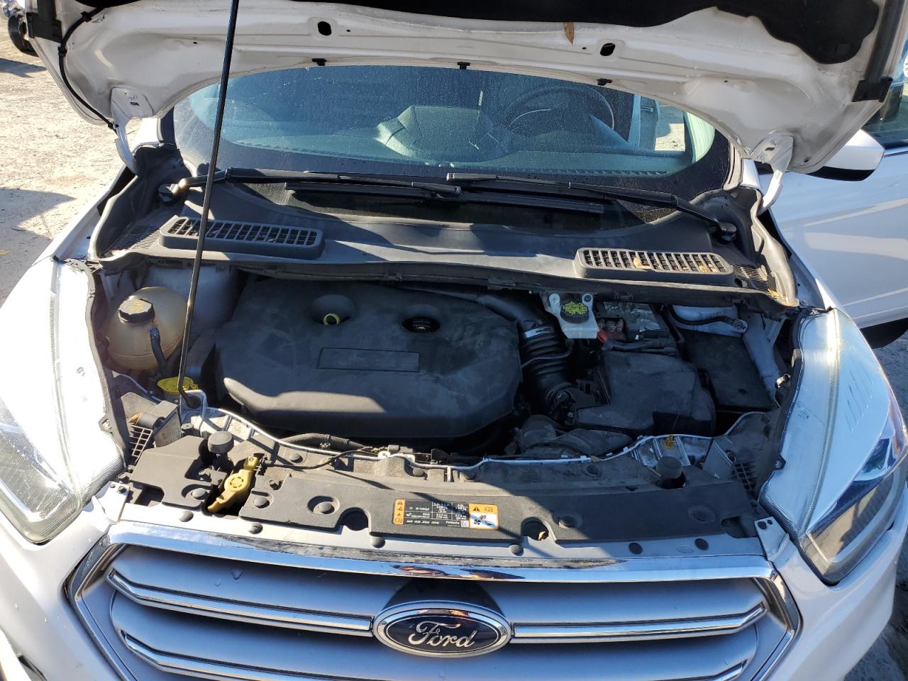 2017 Ford Escape VIN 1FMCU0G9XHUB26503 Copart auction photo, minor dent/scratches damage thumbnail 12