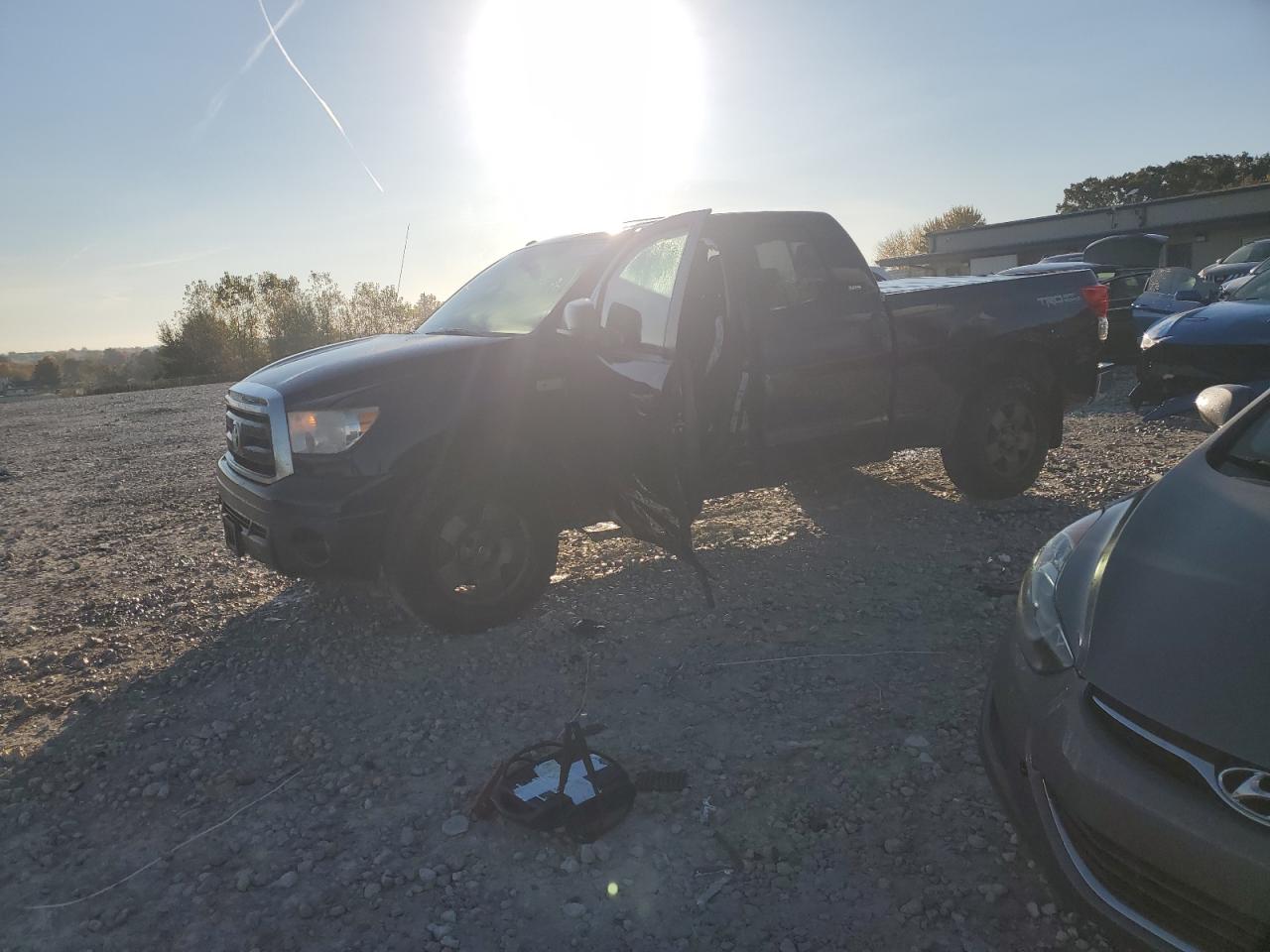 2012 Toyota Tundra VIN 5TFUY5F10CX248736