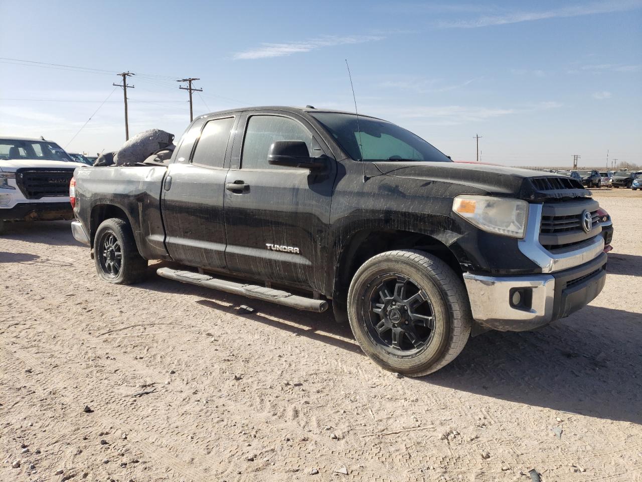 2015 Toyota Tundra VIN 5TFRM5F10FX086175 Copart auction photo, front end / minor dent/scratches damage thumbnail 4