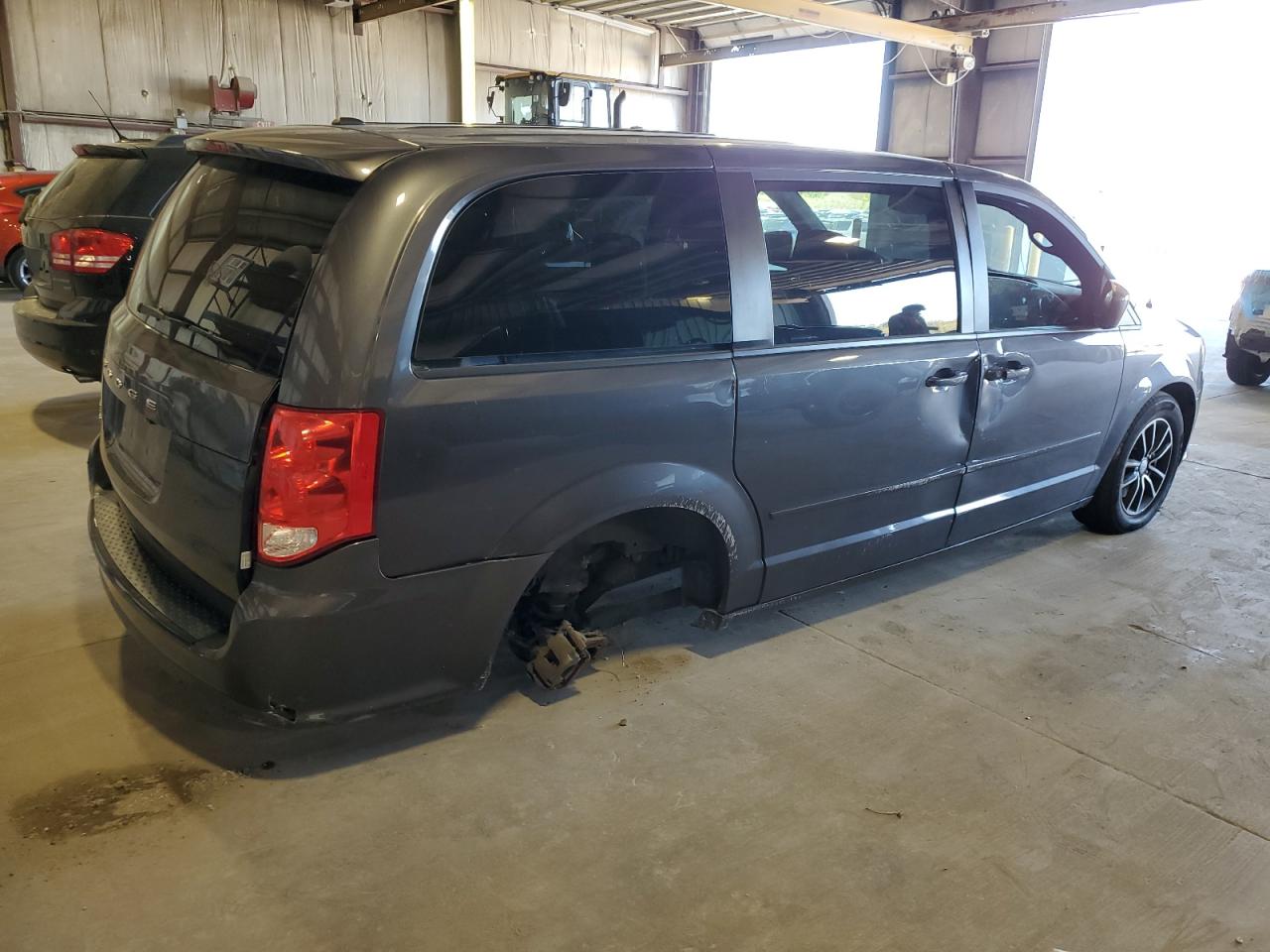2017 Dodge Caravan VIN 2C4RDGBG5HR651866 Copart auction photo, minor dent/scratches damage thumbnail 3