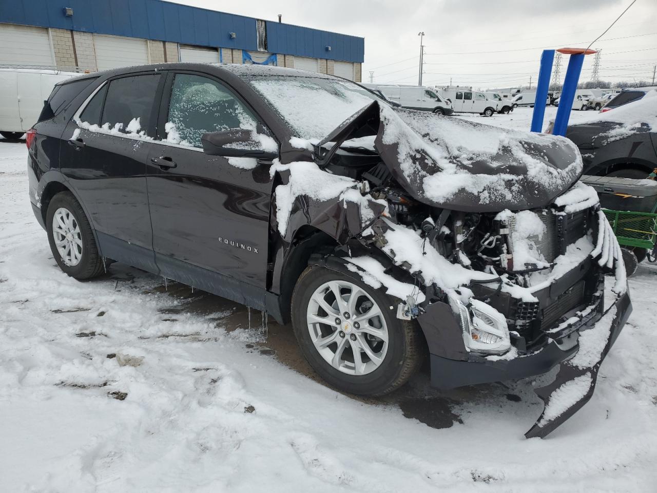 2020 Chevrolet Equinox VIN 2GNAXJEVXL6135340 Copart auction photo, front end damage thumbnail 4