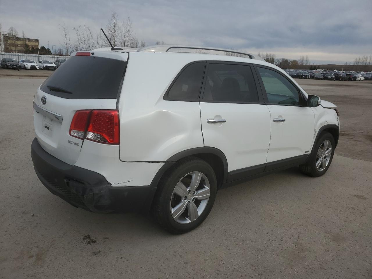 2012 KIA Sorento VIN 5XYKUDA28CG281824 Copart auction photo, front end / side damage thumbnail 3