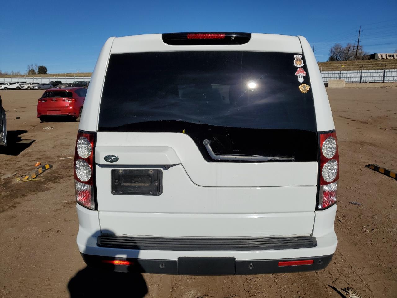 2015 Land Rover LR4 VIN SALAG2V60FA757386 Copart auction photo, side / rear end damage thumbnail 6