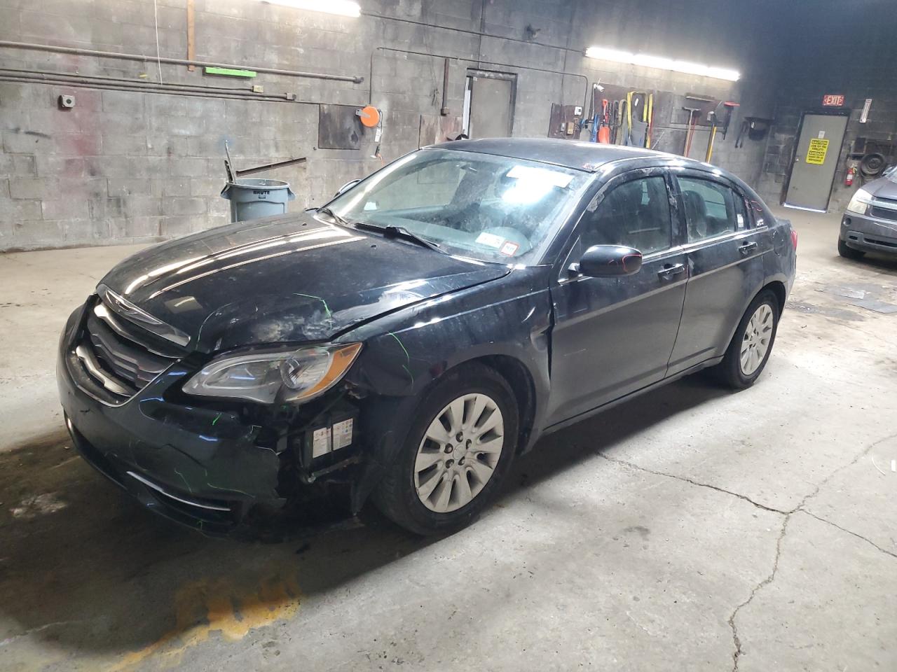 2014 Chrysler 200 VIN 1C3CCBAB7EN170483
