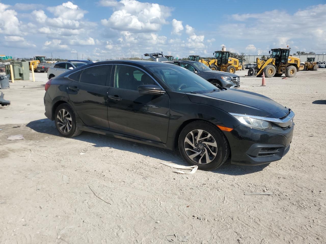 2018 Honda Civic VIN 19XFC2F70JE016693 Copart auction photo, front end damage thumbnail 4