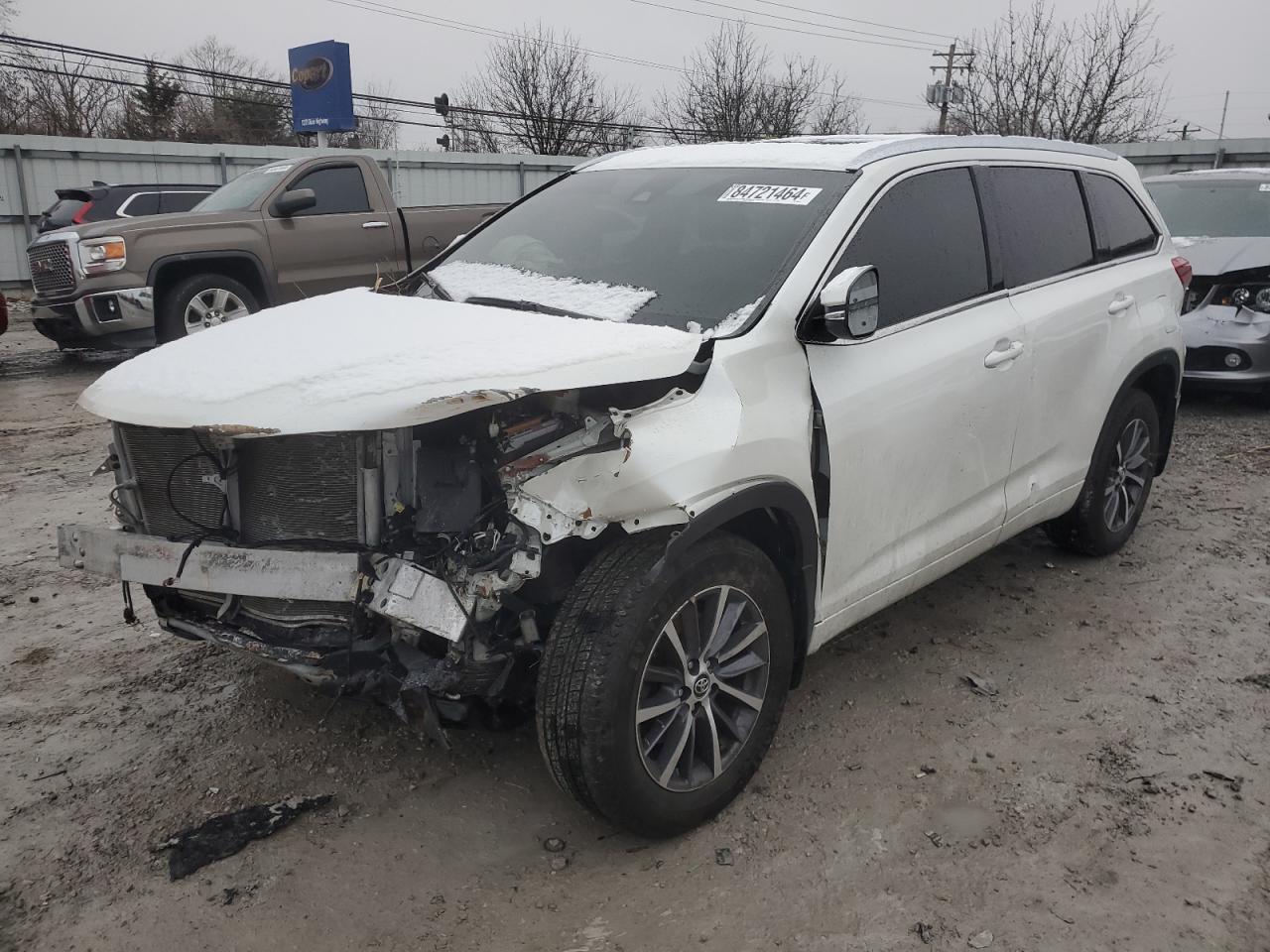 2018 Toyota Highlander VIN 5TDJZRFHXJS857422