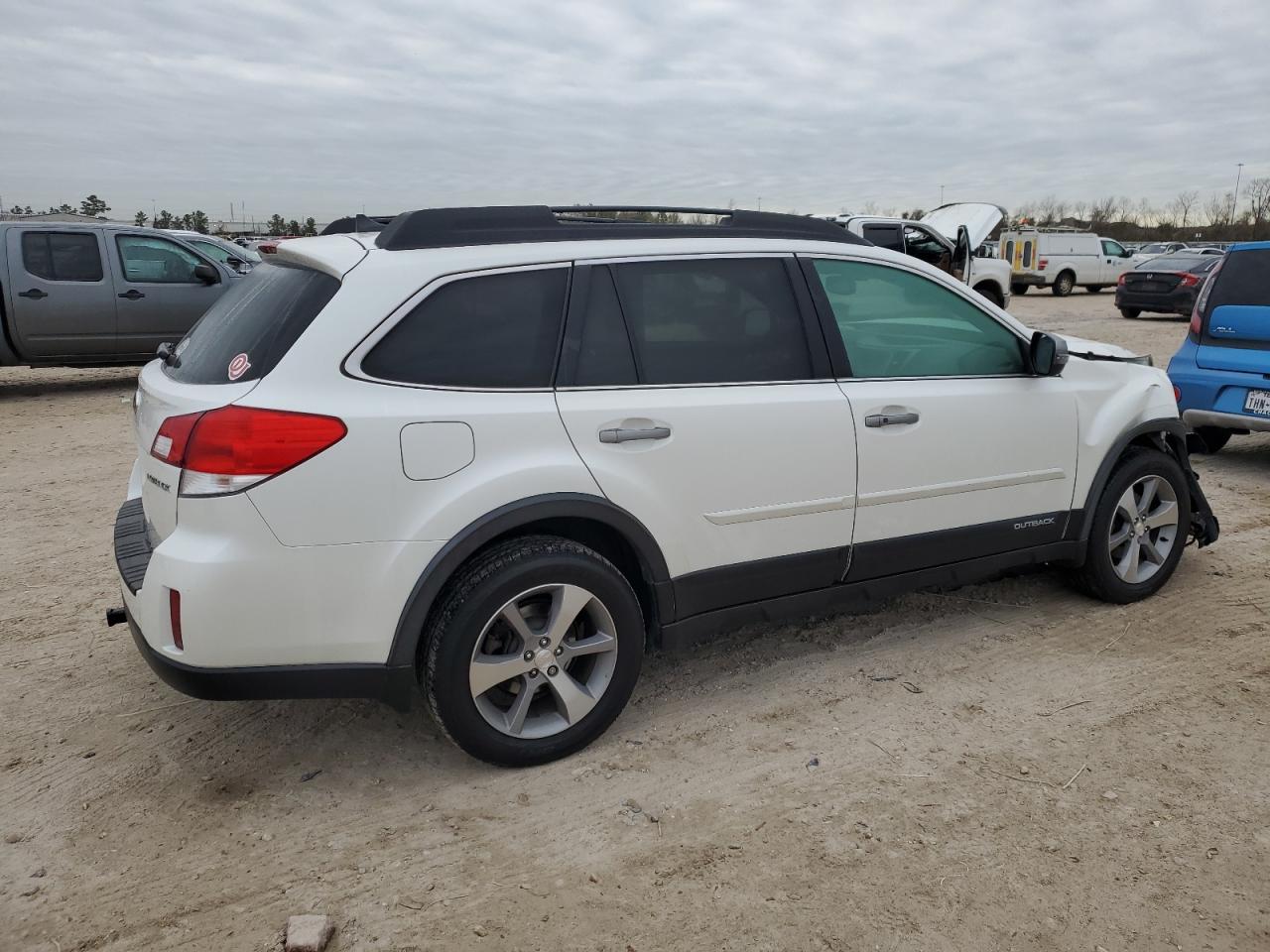 2014 Subaru Outback VIN 4S4BRCPC0E3268189 Copart auction photo, front end damage thumbnail 3