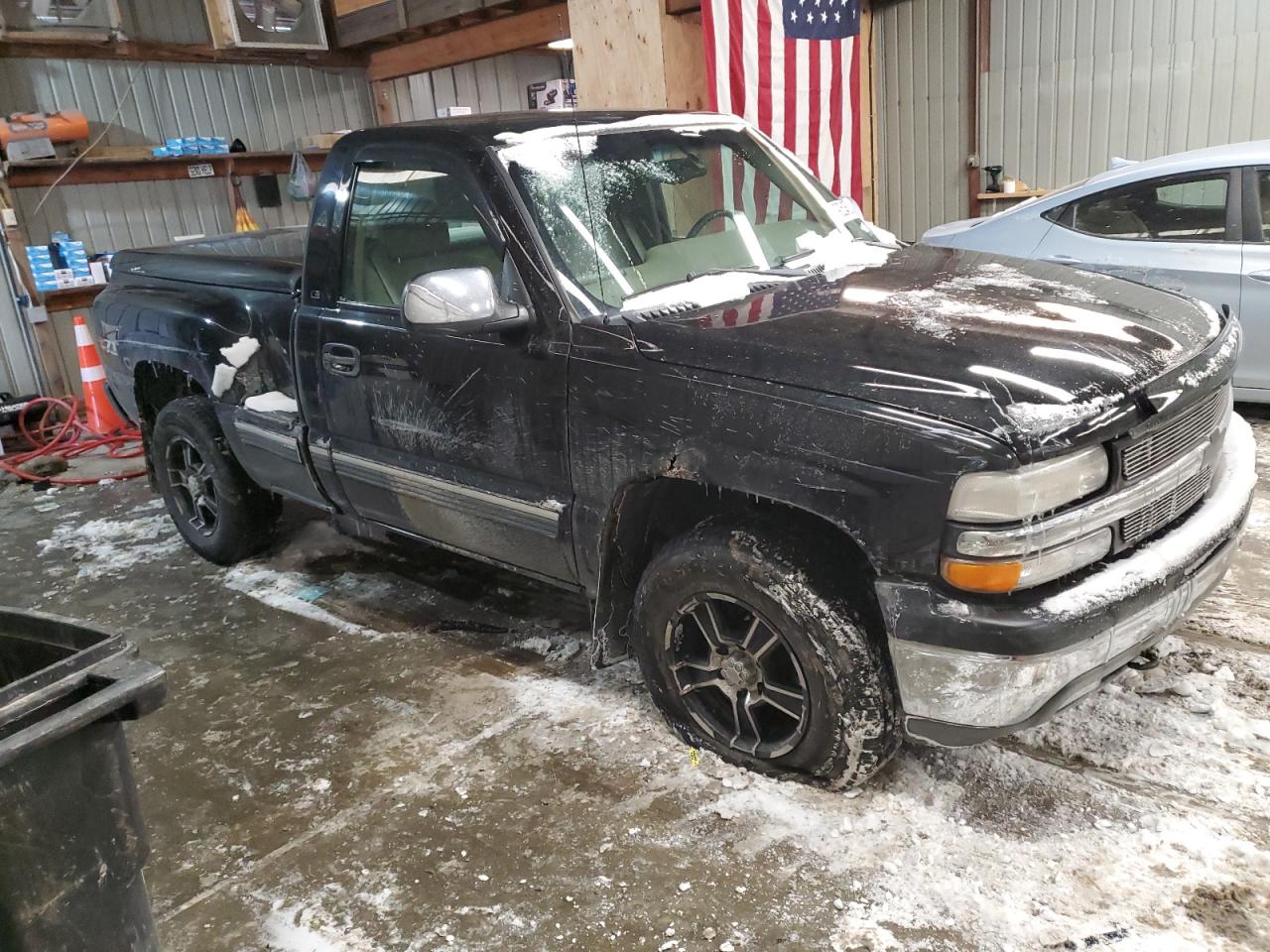 2001 Chevrolet Silverado VIN 1GCEK14VX1Z243744 Copart auction photo, rear end / side damage thumbnail 4