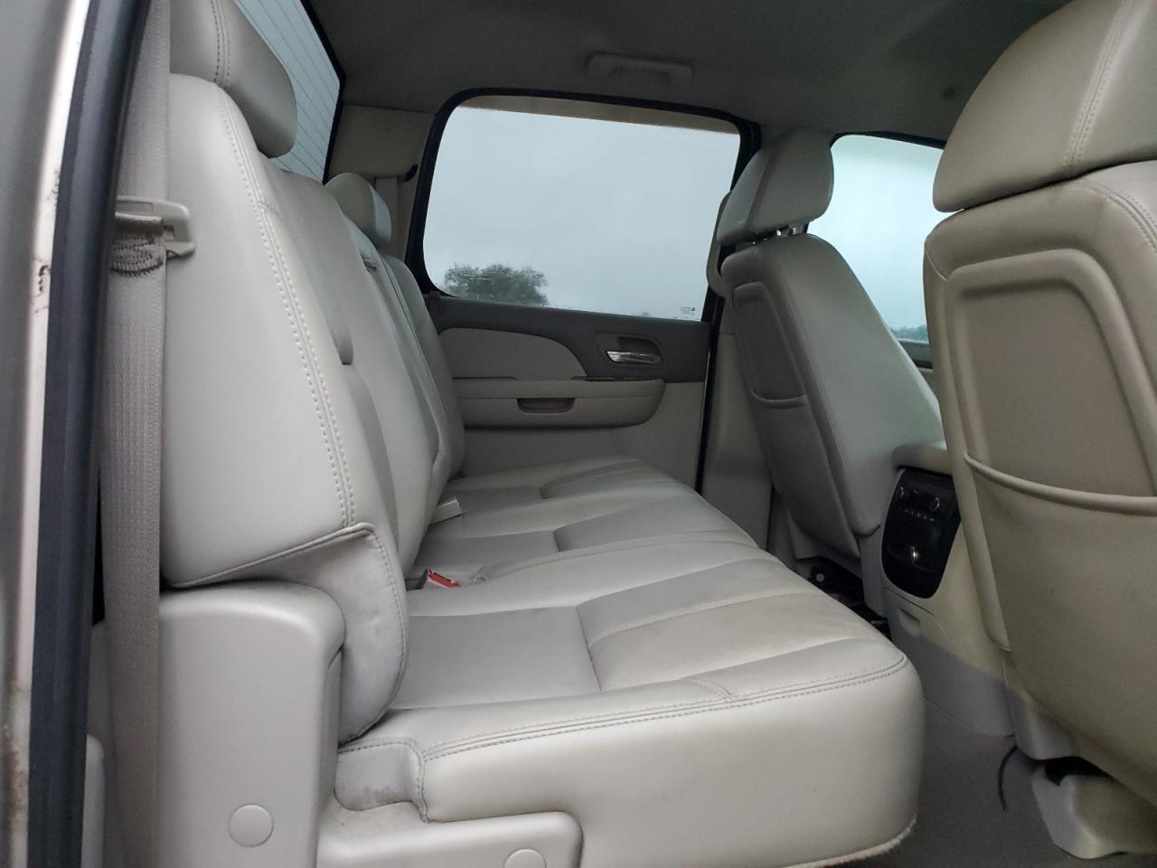 2007 GMC Sierra VIN 2GTEC13J071572451 Copart auction photo, front end / minor dent/scratches damage thumbnail 10