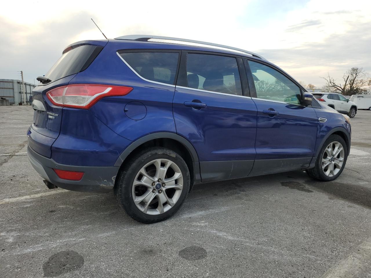 2015 Ford Escape VIN 1FMCU9J9XFUC12467 Copart auction photo, water/flood damage thumbnail 3