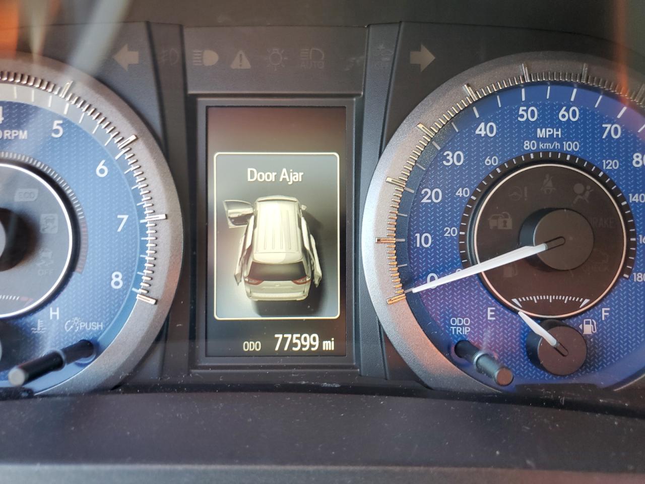2018 Toyota Sienna VIN 5TDYZ3DC1JS964054 Copart auction photo, front end damage thumbnail 9