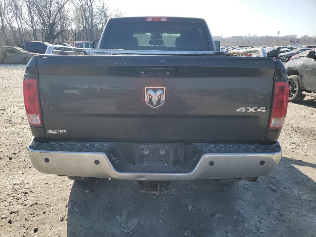 2017 RAM 2500 VIN 3C6UR5CJ2HG553644 Copart auction photo, burn damage thumbnail 6