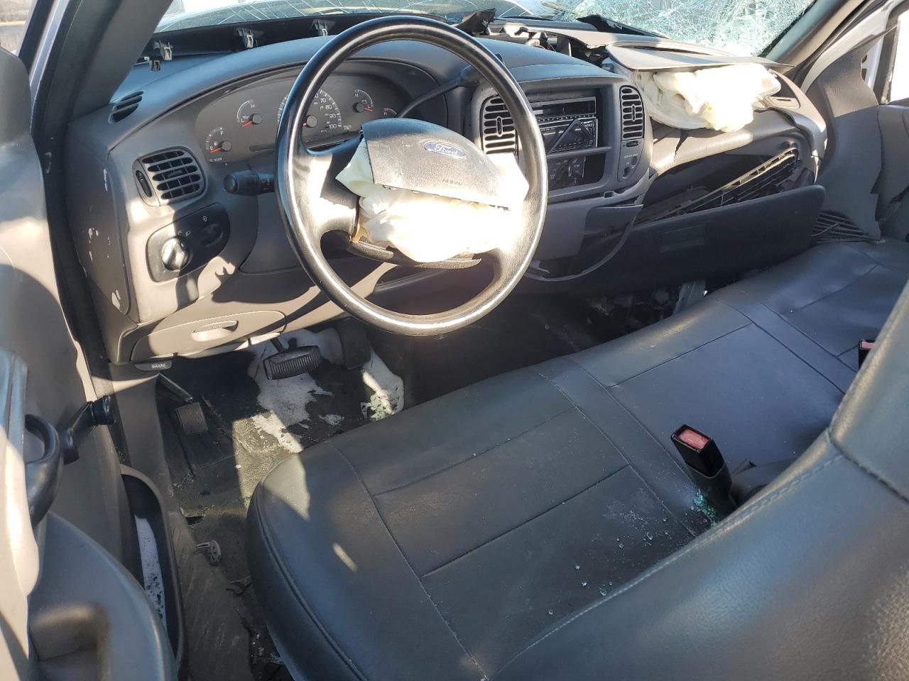 2004 Ford F-150 VIN 2FTRF17294CA79931 Copart auction photo, all over / undercarriage damage thumbnail 8