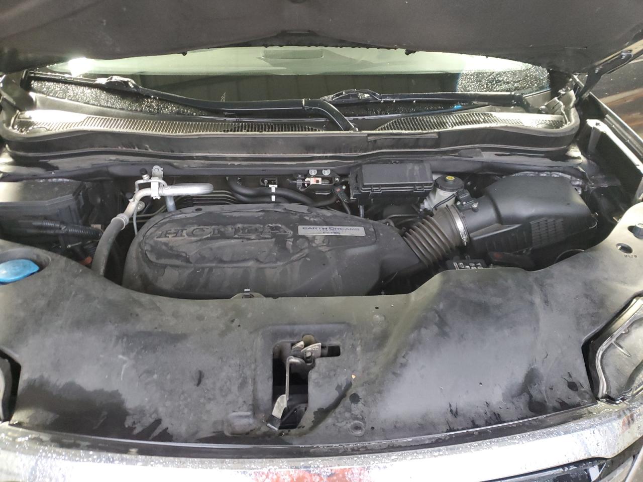 2018 Honda Pilot VIN 5FNYF6H06JB069948 Copart auction photo, all over damage thumbnail 12