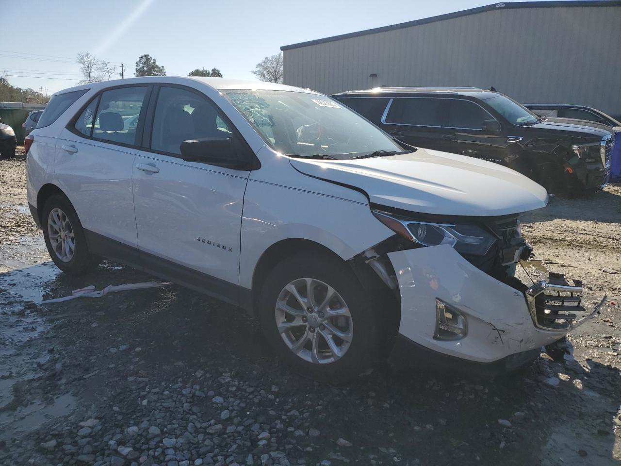 2019 Chevrolet Equinox VIN 3GNAXHEV4KL206874 Copart auction photo, front end damage thumbnail 4