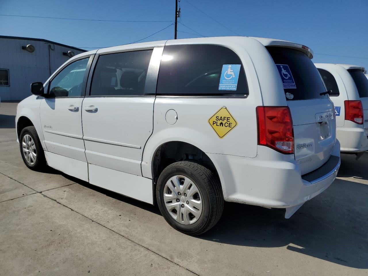 2017 Dodge Caravan VIN 2C4RDGBG4HR802325 Copart auction photo, normal wear damage thumbnail 2