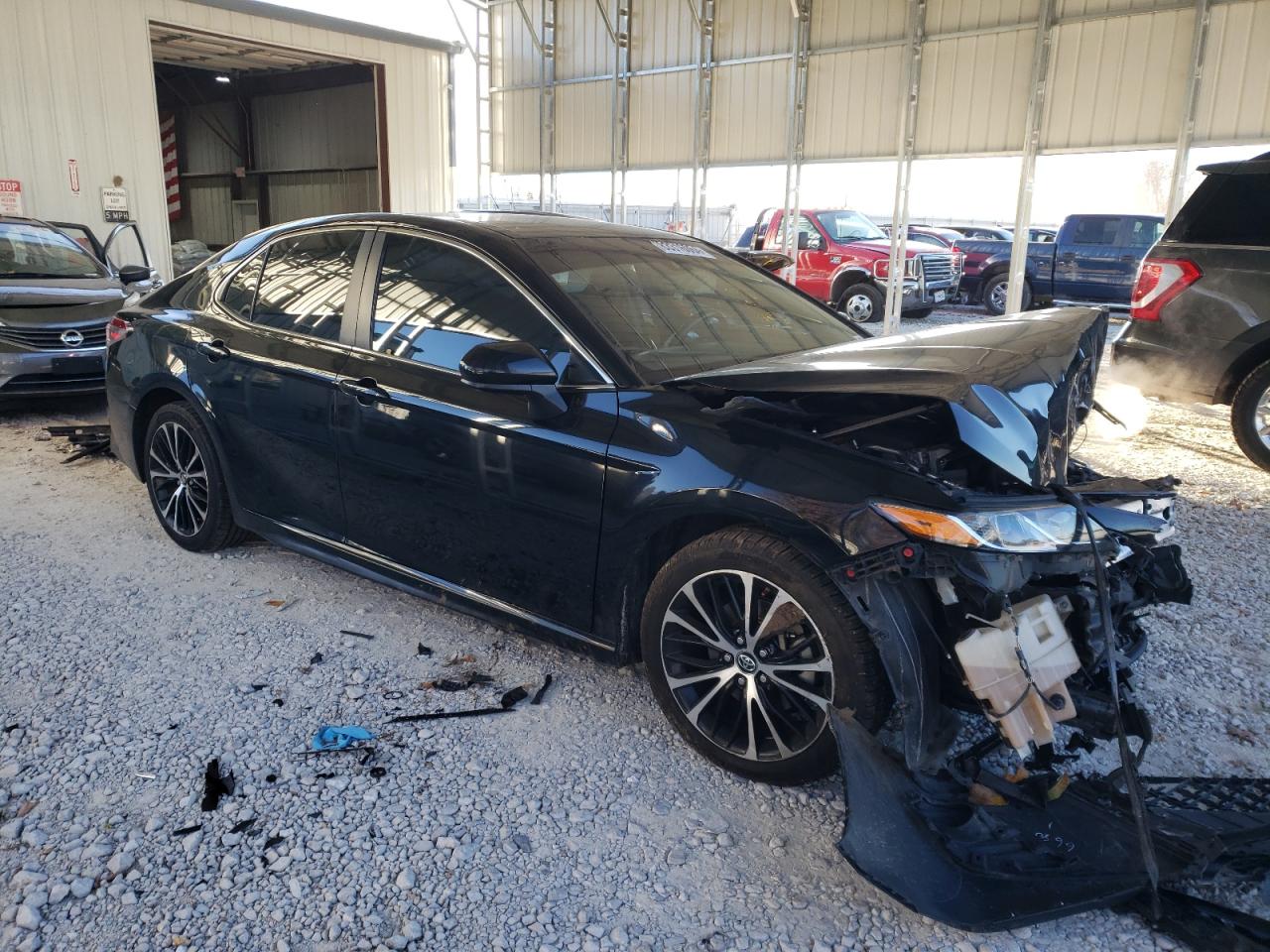 2018 Toyota Camry VIN 4T1B11HK8JU066660 Copart auction photo, front end / minor dent/scratches damage thumbnail 4