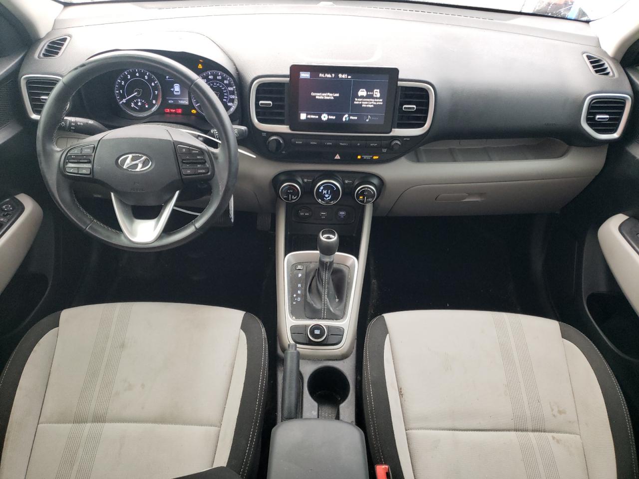 2021 Hyundai Venue VIN KMHRC8A33MU126868 Copart auction photo, front end / minor dent/scratches damage thumbnail 8