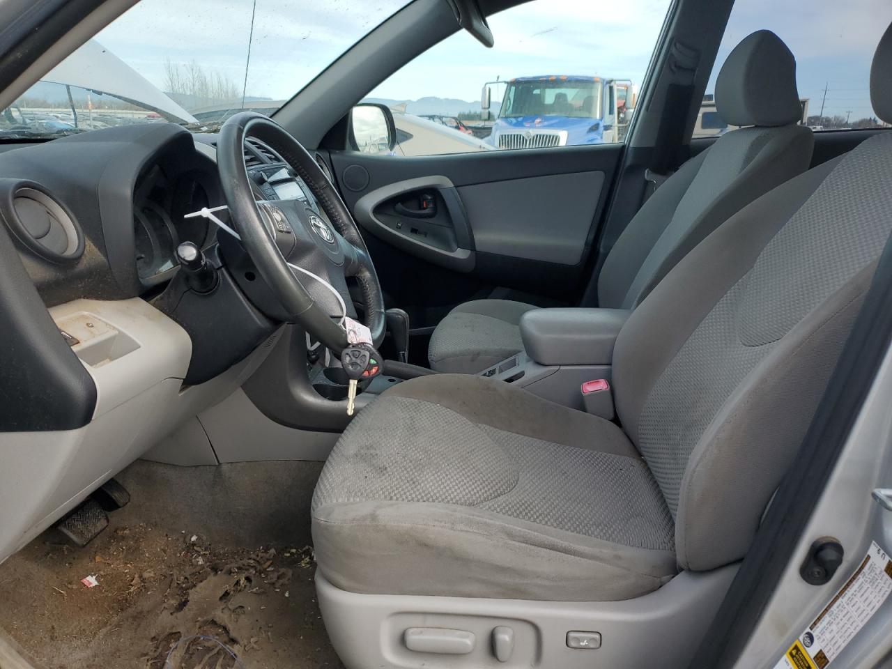 2006 Toyota RAV 4 VIN JTMZK34V065000505 Copart auction photo, front end damage thumbnail 7